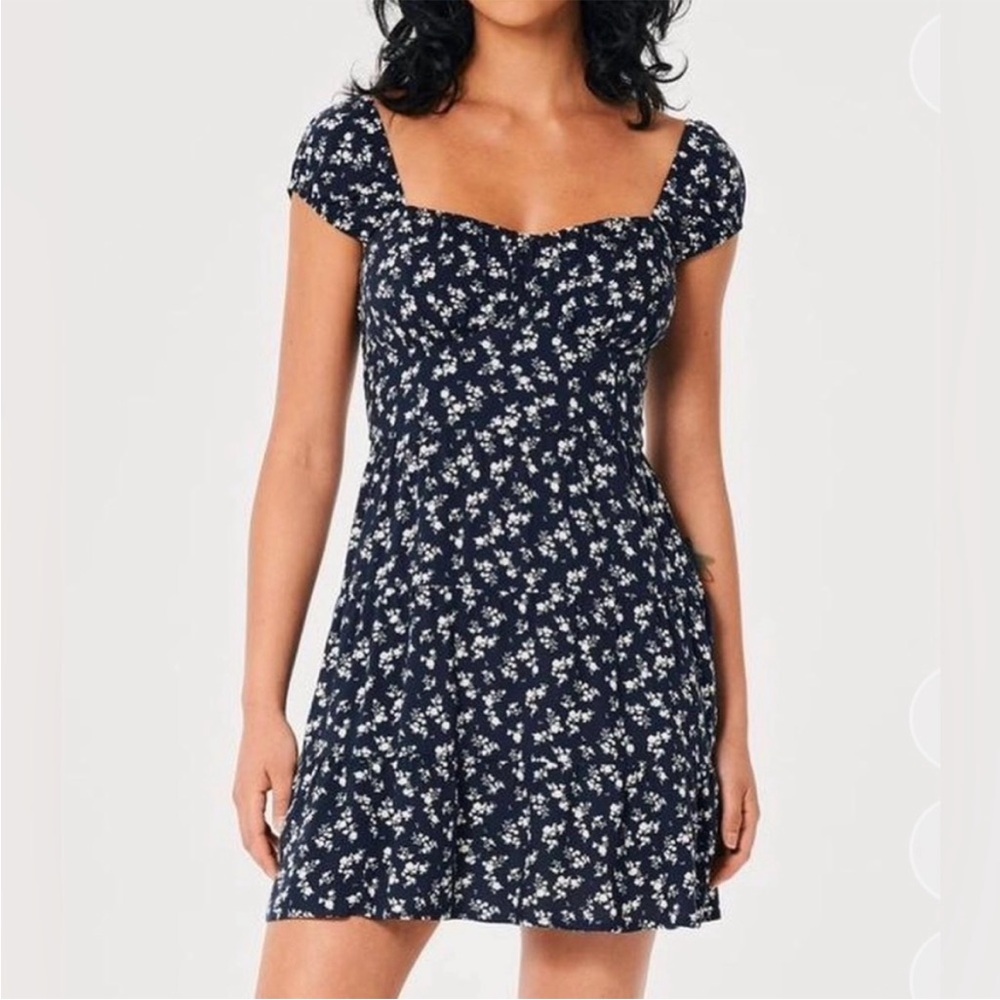 Hollister Short-Sleeve Cinch Bust Skort Dress | Size XS